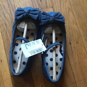 Brand new size 9 toddler girls shoe!